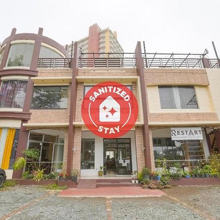 Oyo 759 Royal South Garden Suites Tagaytay City Exterior photo